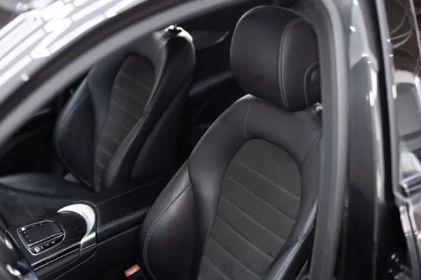 Mercedes-Benz GLC 300 de 4Matic 9G-TRONIC AMG Line 21