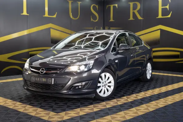 Opel Astra 1.4 T Selection GPL 3