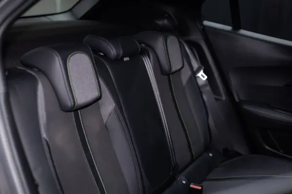 Peugeot 2008 1.5 BlueHDi GT Line EAT8 19