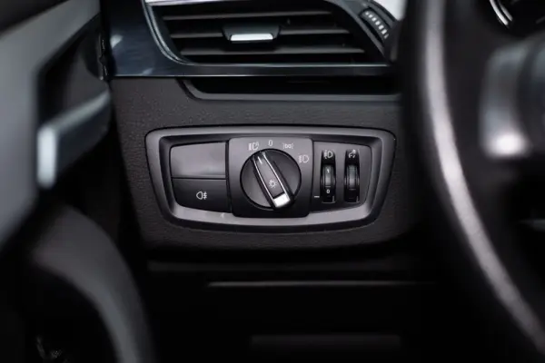 BMW X1 16 d sDrive Advantage Auto 34