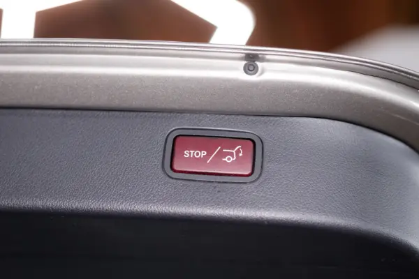 Mercedes-Benz C 300 e 9G-TRONIC Edition AMG Line 9