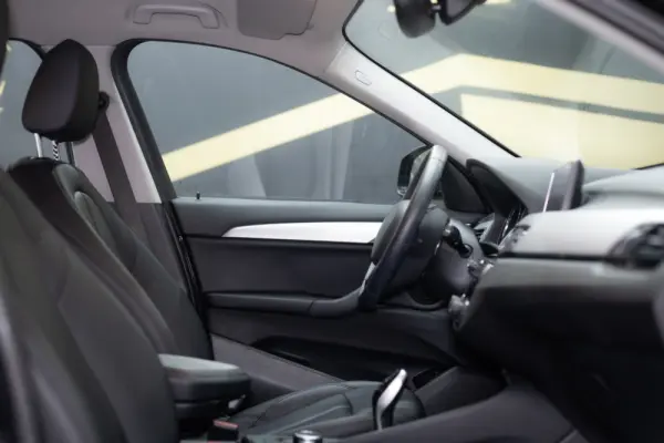 BMW X1 16 d sDrive Line Sport Auto 18