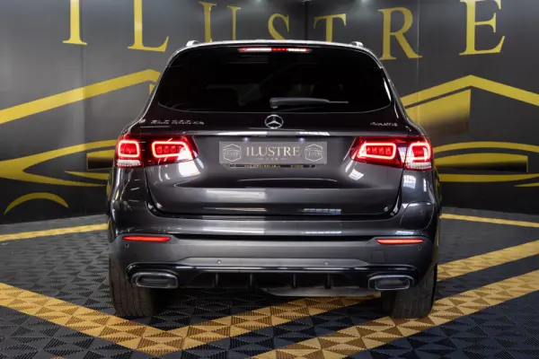 Mercedes-Benz GLC 300 de 4Matic 9G-TRONIC AMG Line 5