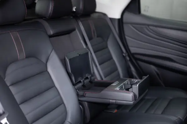 MG EHS 1.5 T-GDI Plug-in Hybrid Luxury 17