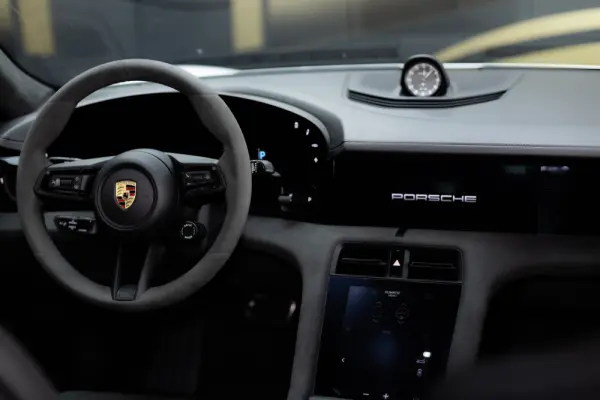 Porsche Taycan GTS 24