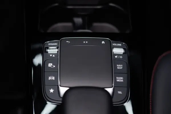 Mercedes-Benz A 180 d AMG Line Aut. 39