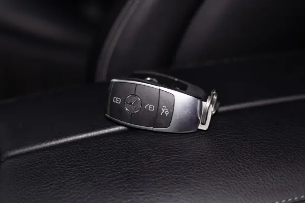 Mercedes-Benz GLC 300 de 4Matic 9G-TRONIC AMG Line 38