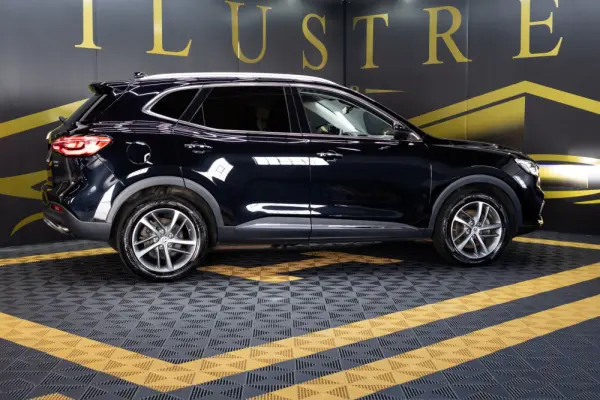 MG EHS 1.5 T-GDI Plug-in Hybrid Luxury 4
