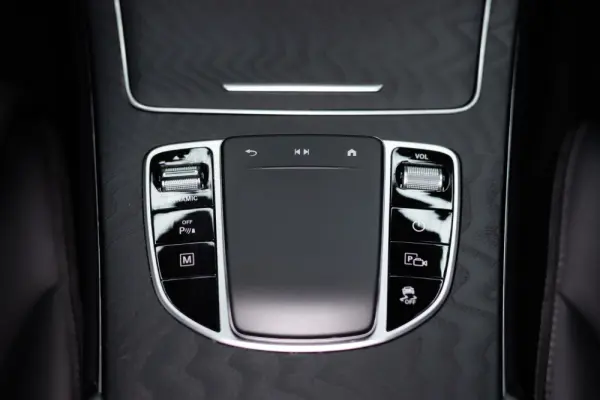 Mercedes-Benz GLC 300 de 4Matic 9G-TRONIC AMG Line 31