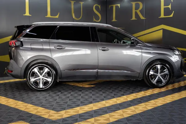 Peugeot 5008 1.5 BlueHDi GT Line J19 EAT8 4