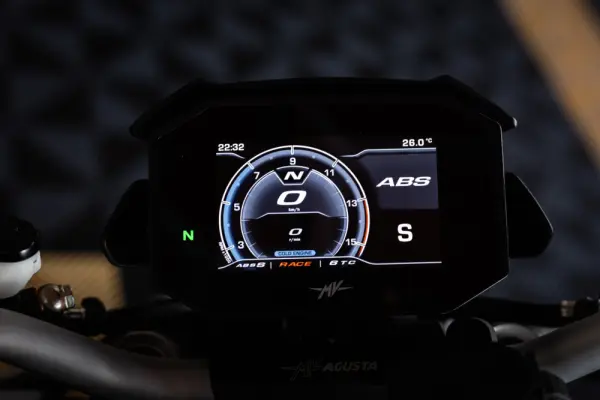 MV Agusta Brutale R 32