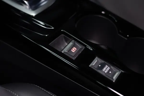 Peugeot 2008 1.5 BlueHDi GT Line EAT8 41