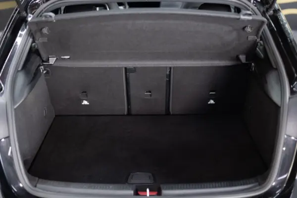Mercedes-Benz A 250 e 8G-DCT AMG Line Advanced 8