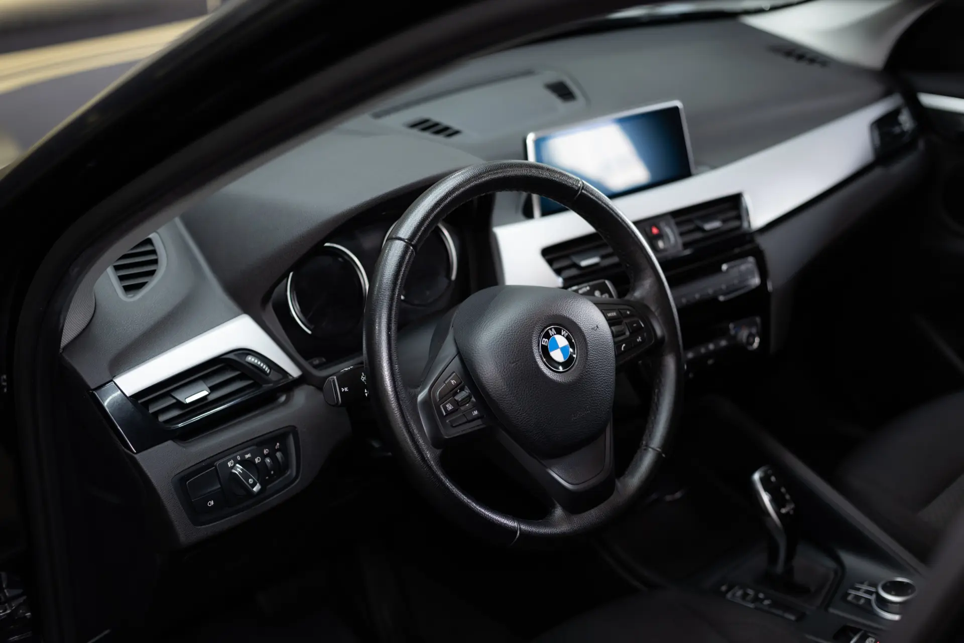 BMW X1 16 d sDrive Advantage Auto 27