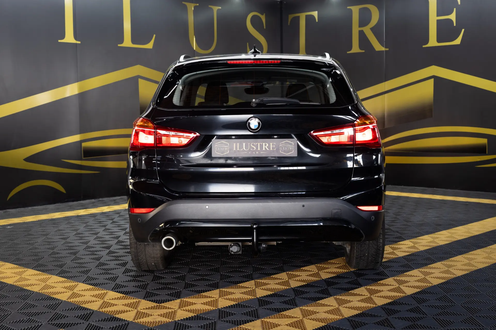 BMW X1 16 d sDrive Advantage Auto 5