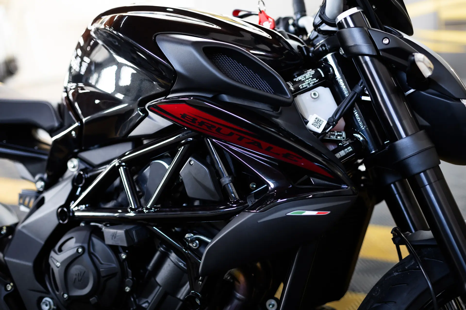 MV Agusta Brutale R 19