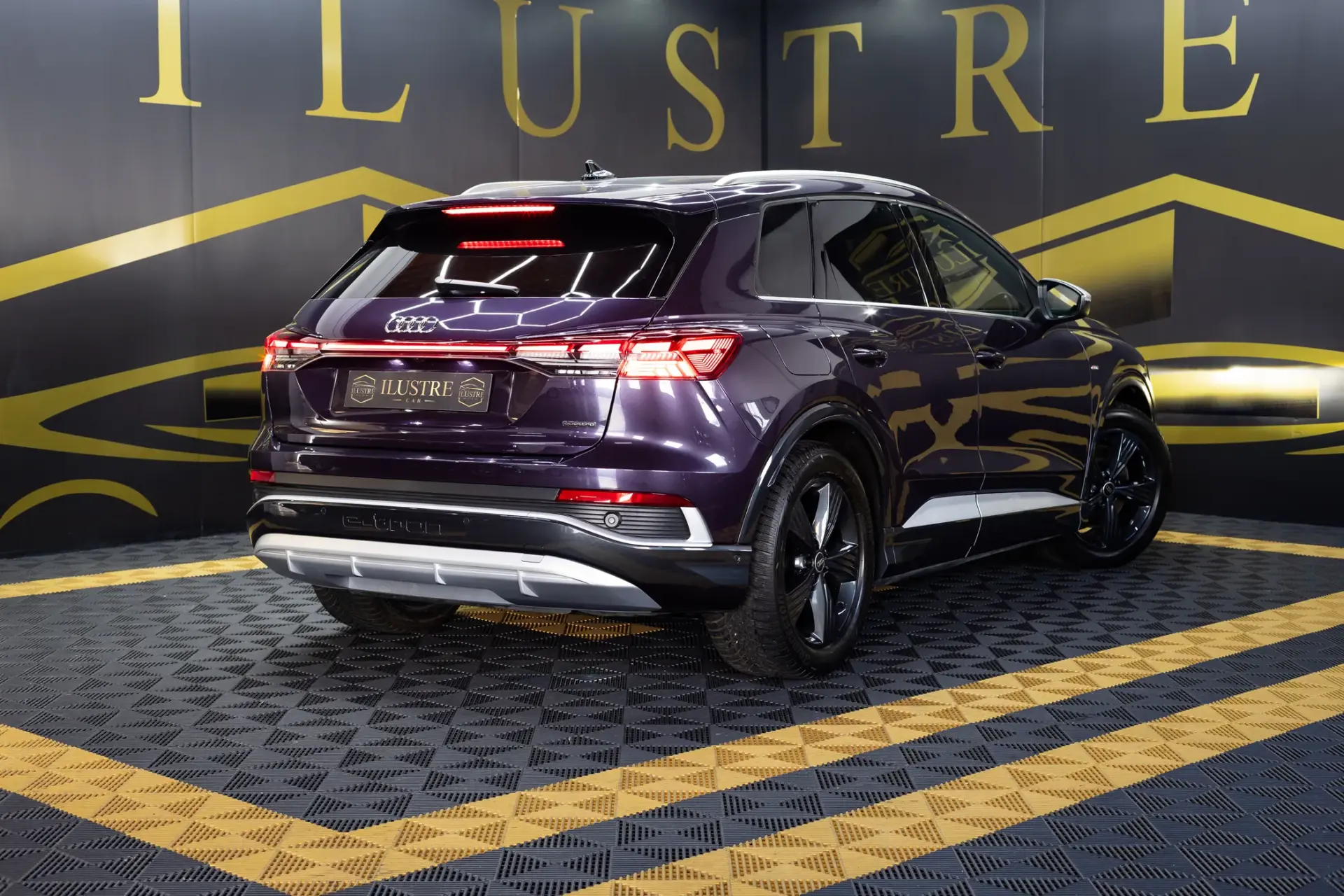 Audi Q4 e-tron 45 82 kWh 6