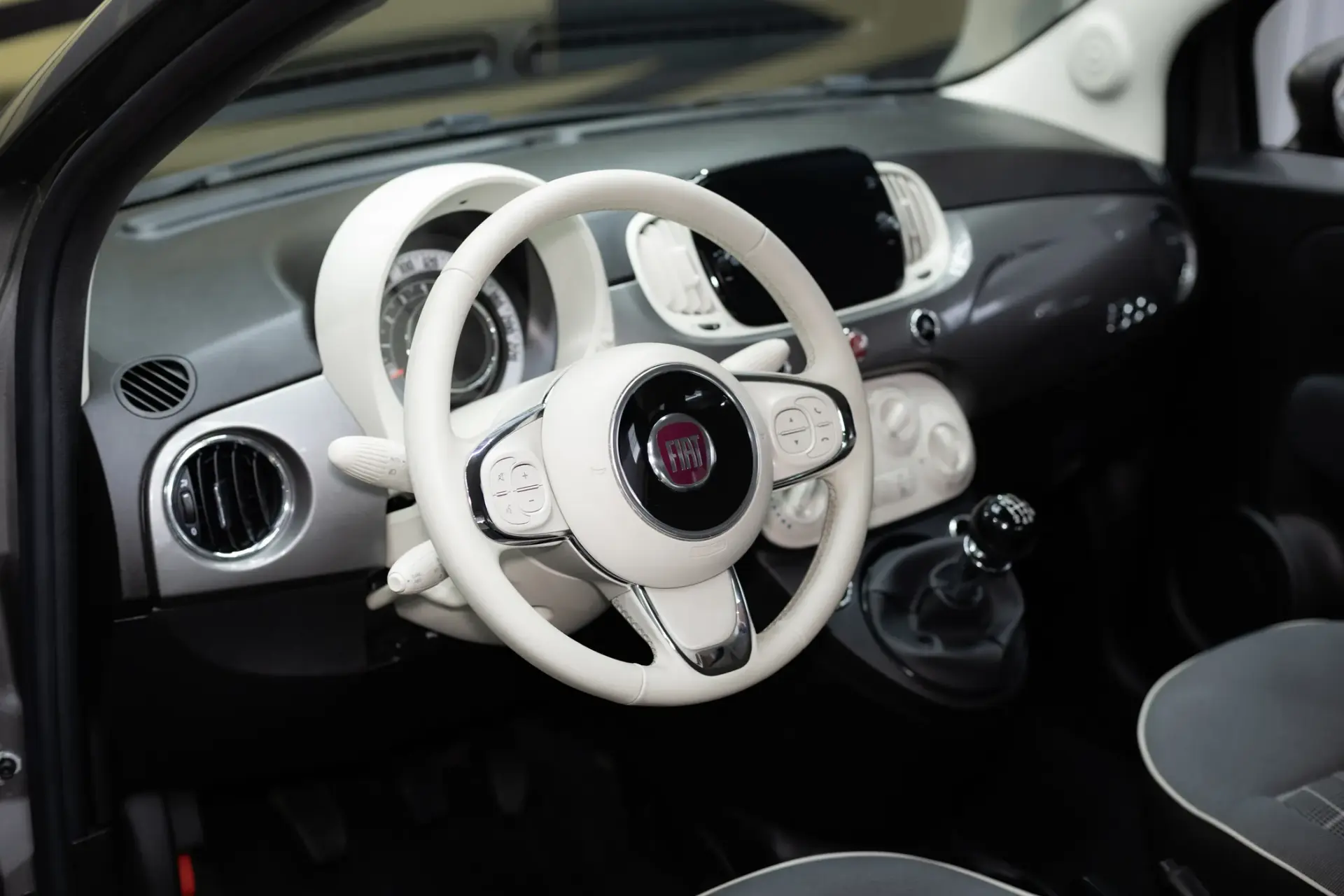 Fiat 500 1.0 Hybrid Lounge 27