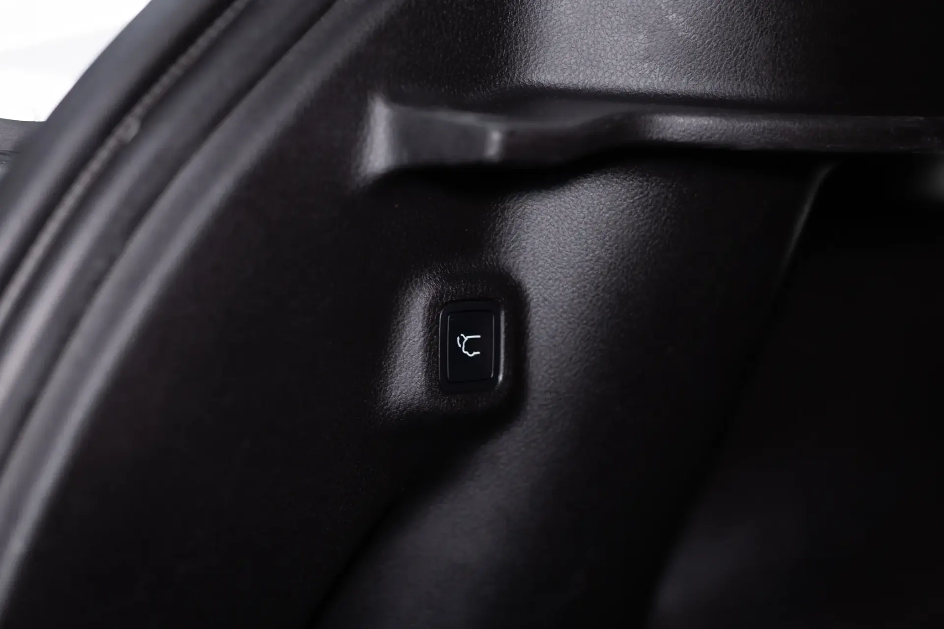 Jeep Compass 1.3 TG S 8