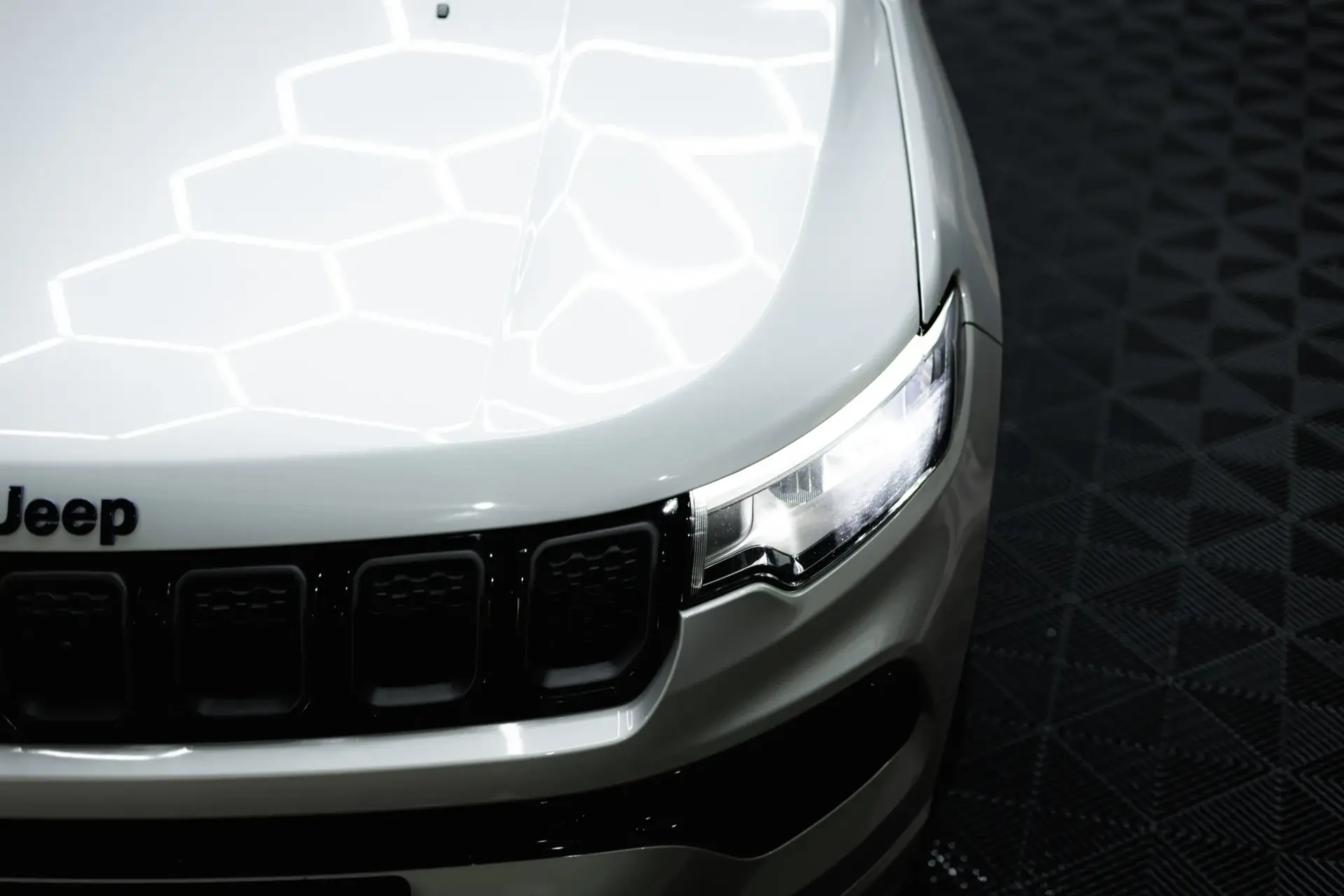 Jeep Compass 1.3 TG S 14