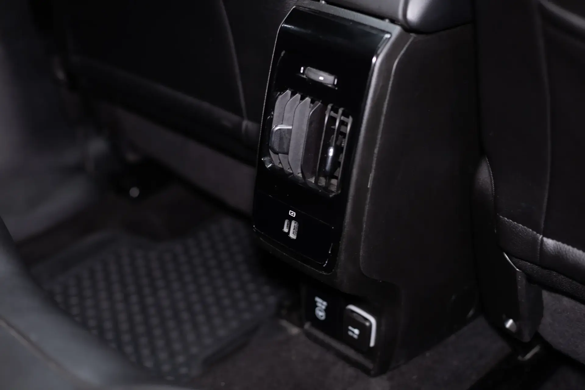 Jeep Compass 1.3 TG S 18