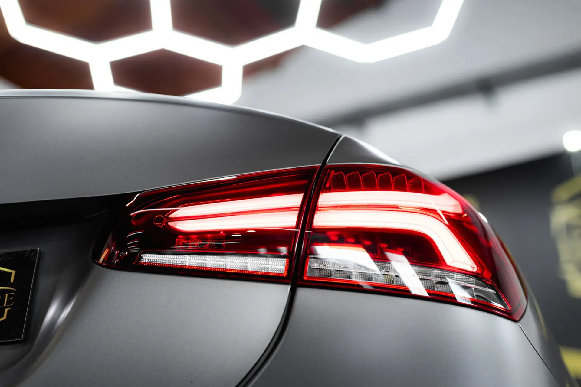 Mercedes-Benz A 180 Limousine d AMG Line Aut. 10