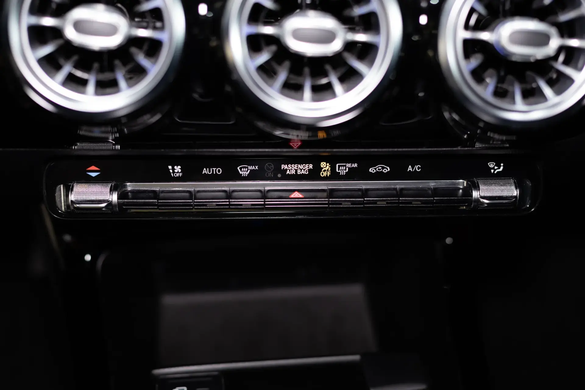 Mercedes-Benz A 180 Limousine d Progressive Aut. 35