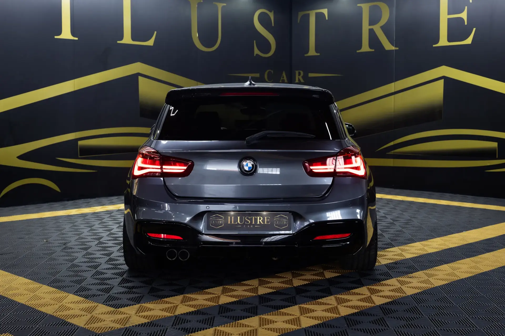 BMW 120 d Pack M Auto 5