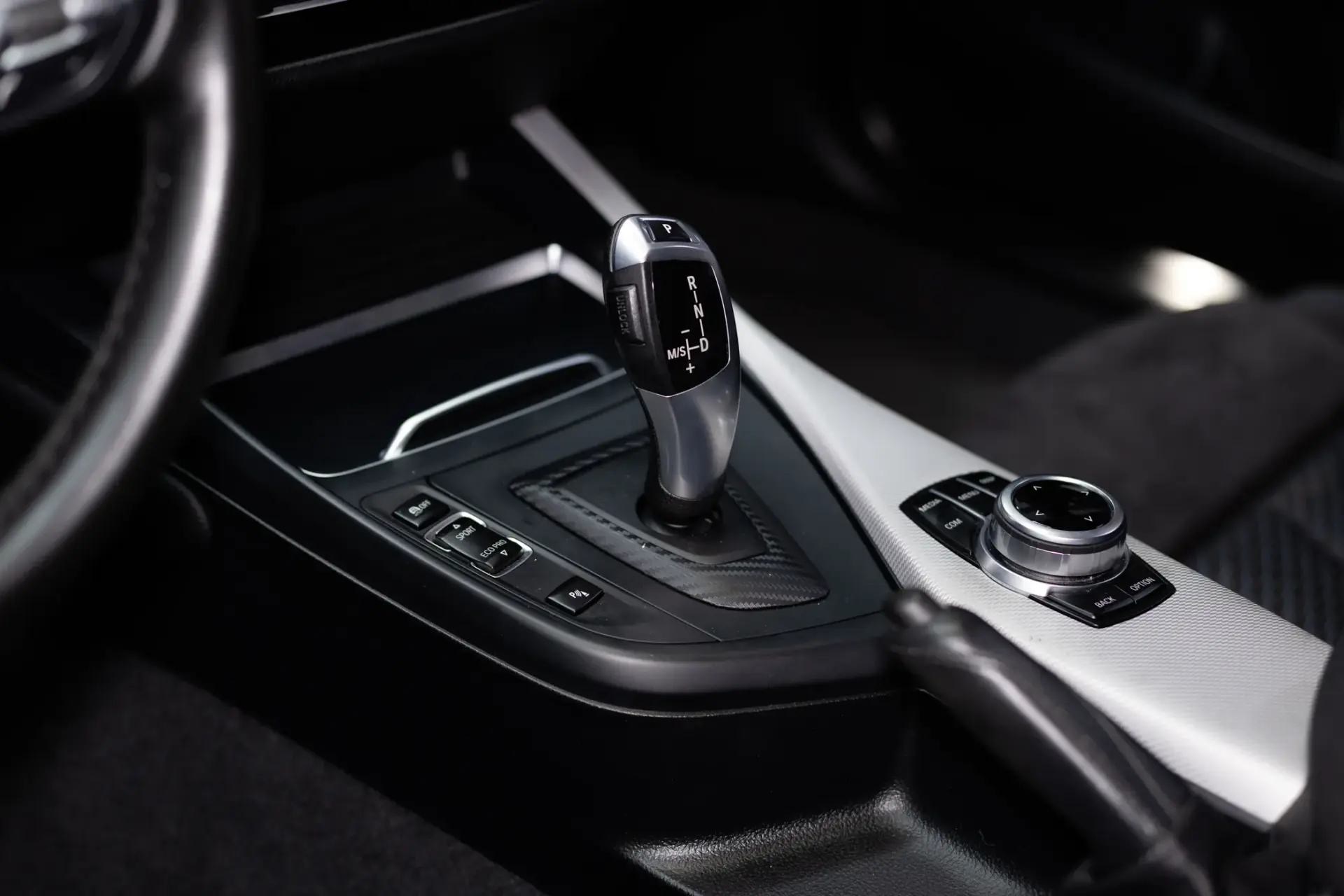 BMW 120 d Pack M Auto 37