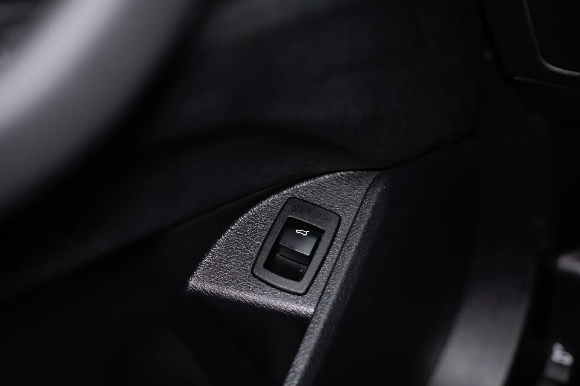 BMW X1 16 d sDrive Line Sport Auto 23