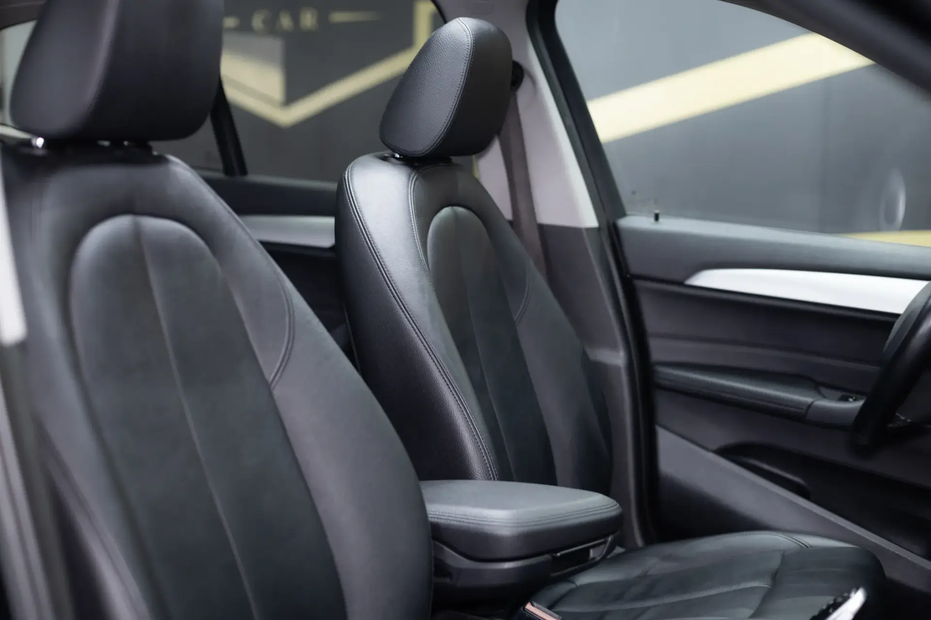 BMW X1 16 d sDrive Line Sport Auto 30