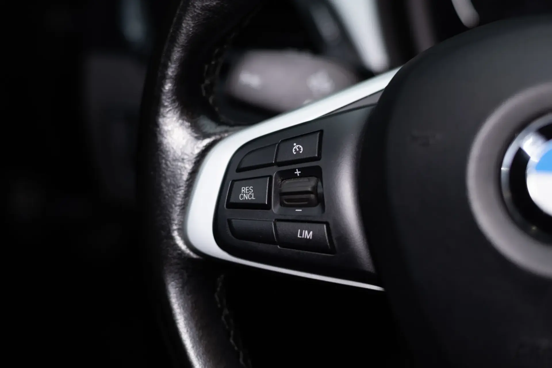 BMW X1 16 d sDrive Line Sport Auto 39