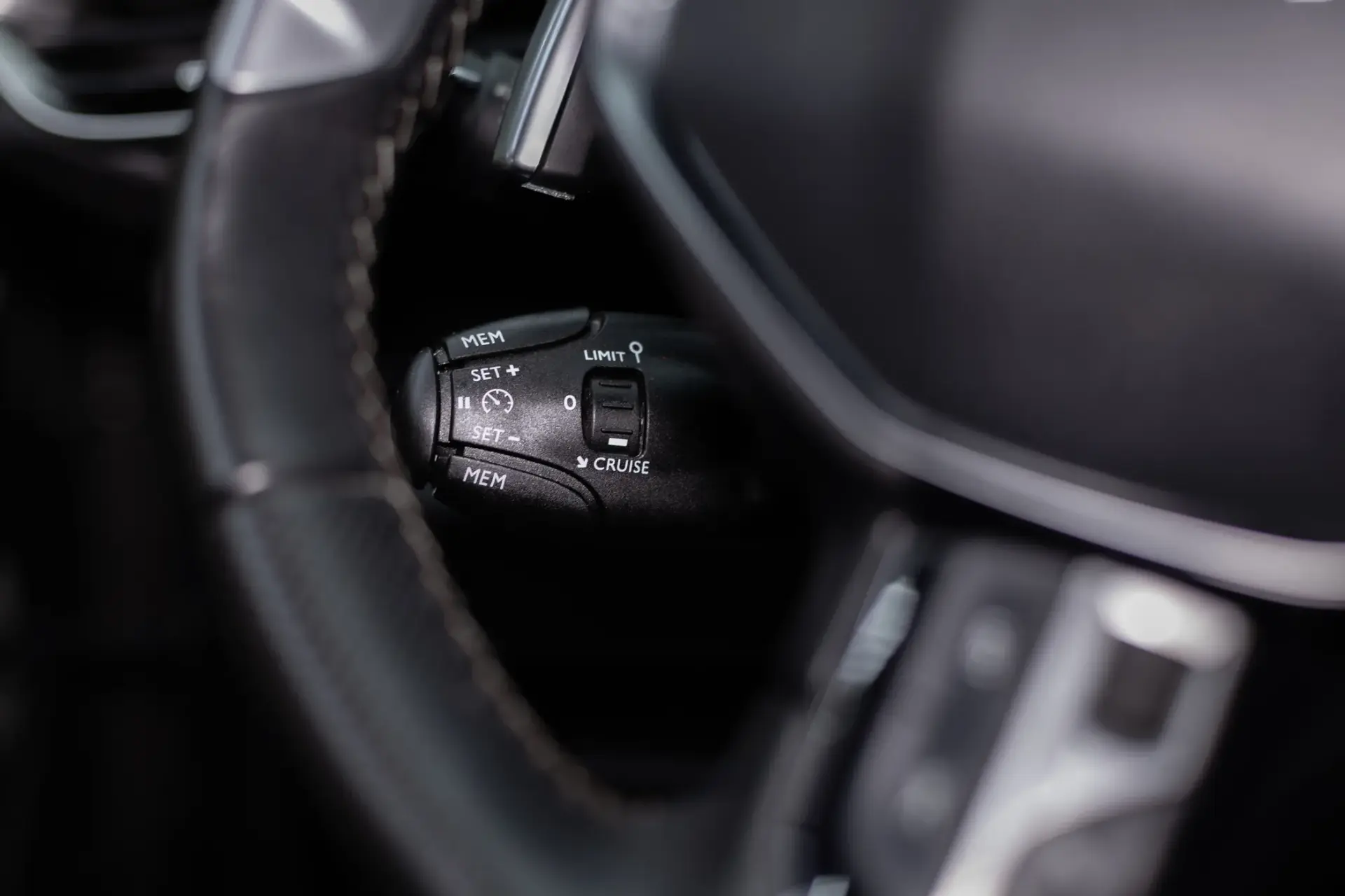 Peugeot 5008 1.5 BlueHDi GT Line EAT8 34