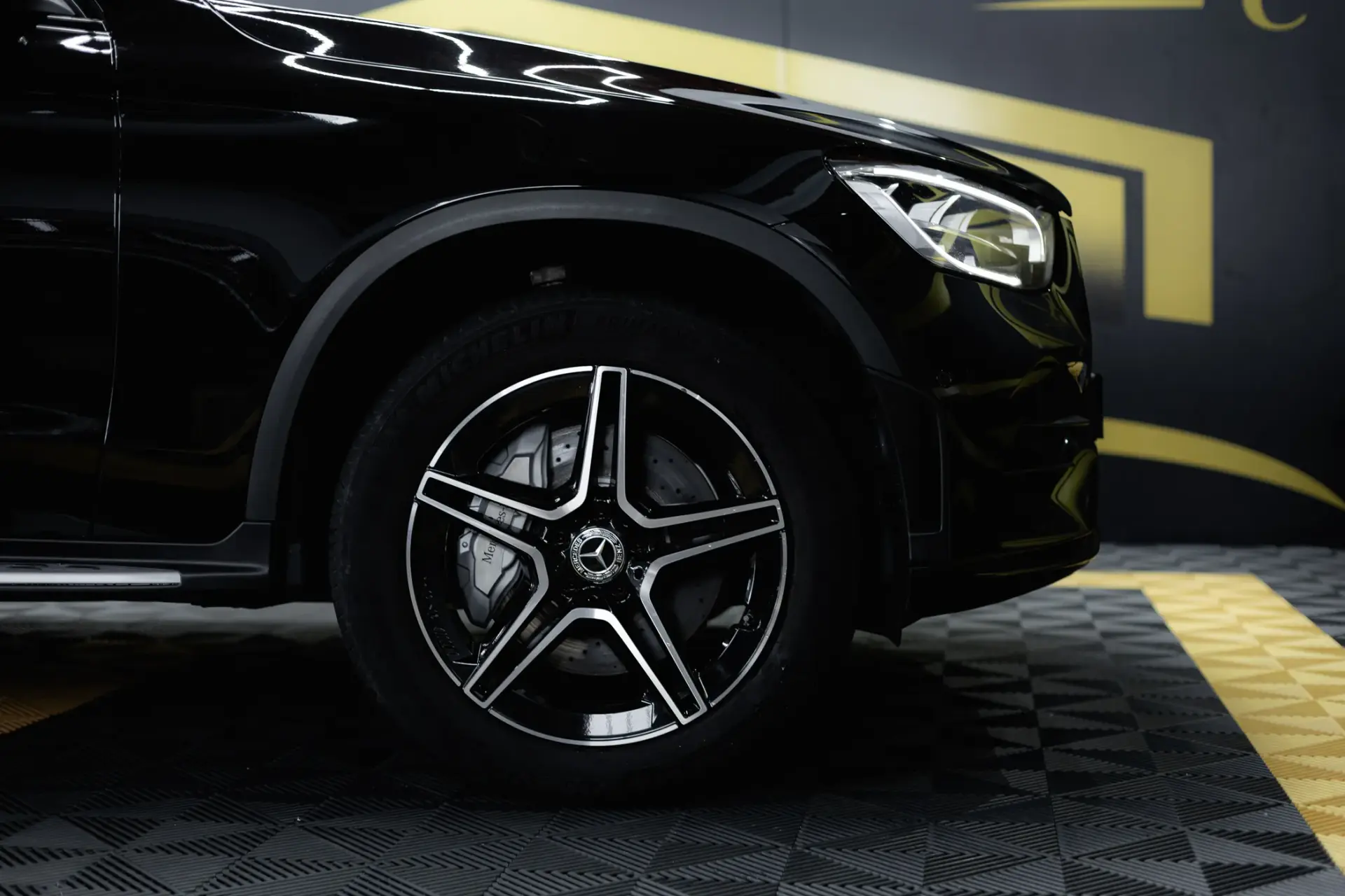 Mercedes-Benz GLC 300 de 4Matic 10