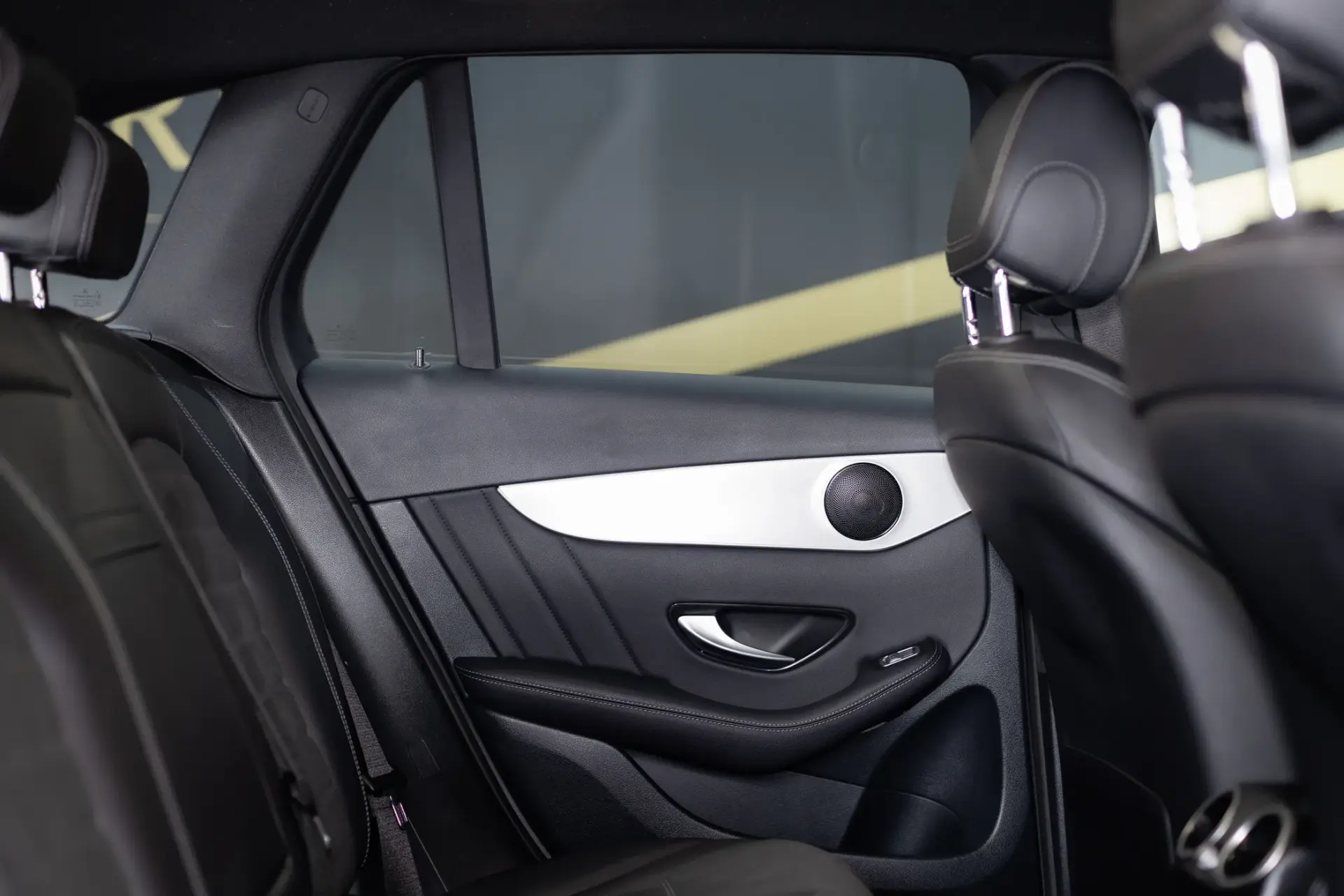 Mercedes-Benz GLC 300 de 4Matic 12