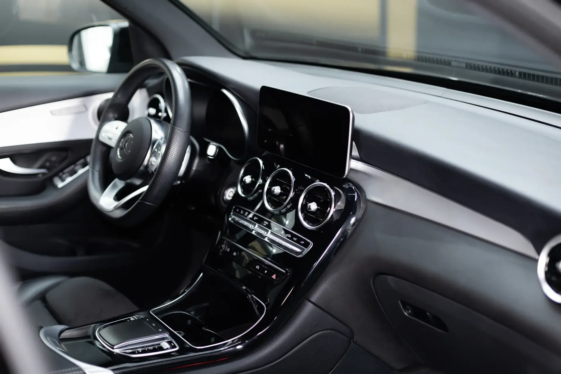 Mercedes-Benz GLC 300 de 4Matic 18