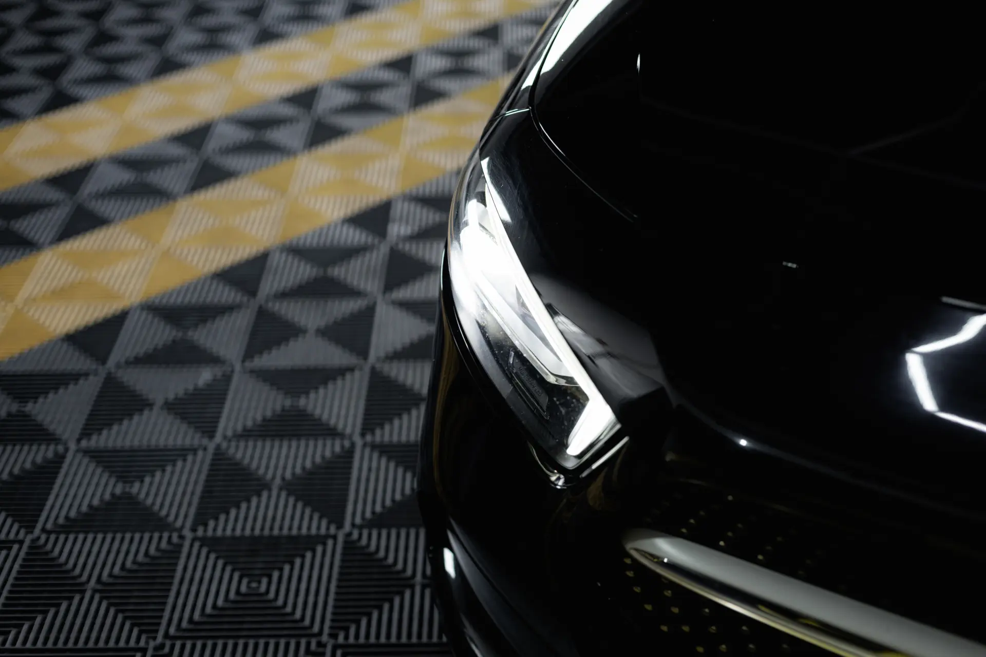 Mercedes-Benz A 250 e 8G-DCT AMG Line Advanced 14