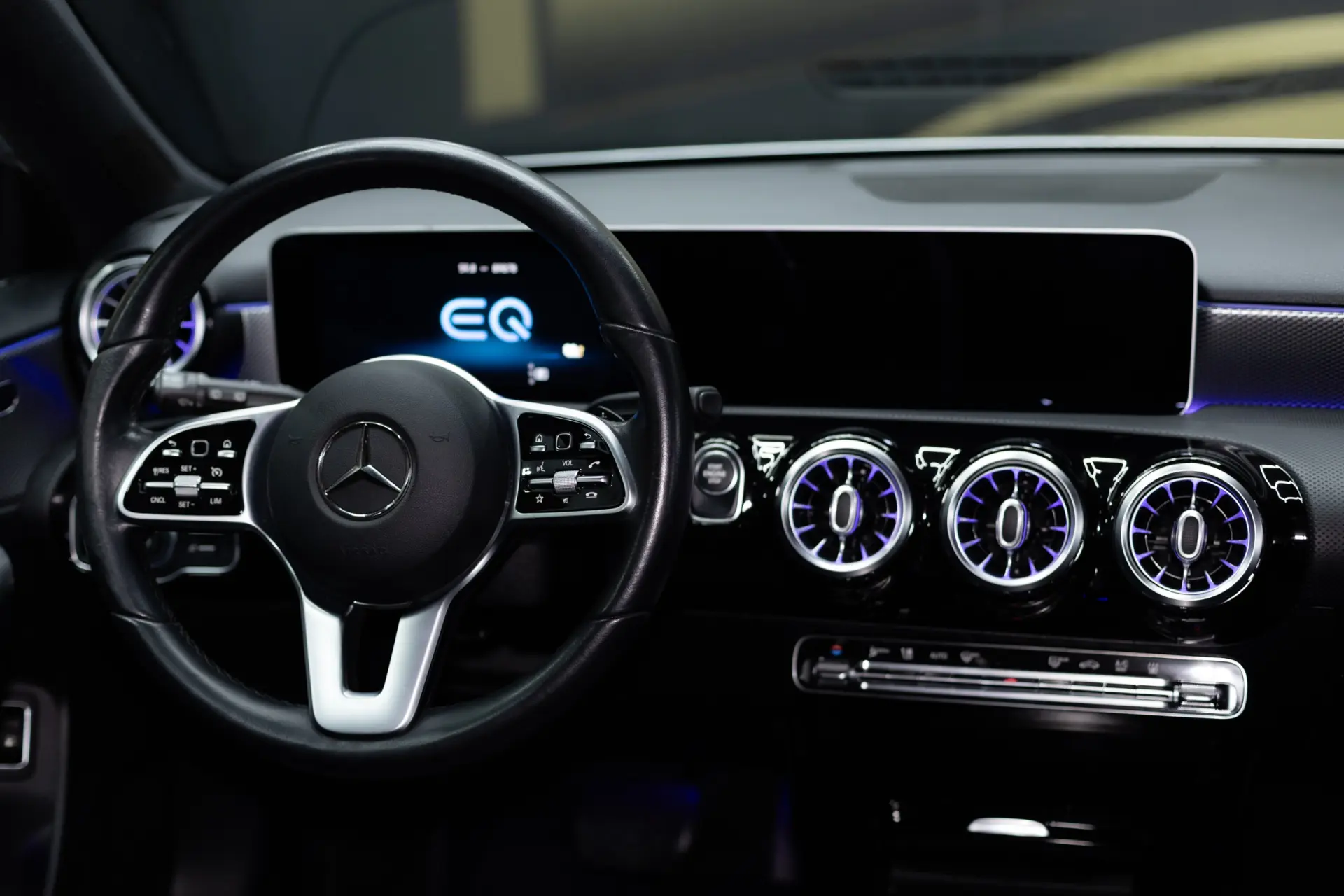 Mercedes-Benz A 250 e Progressive 23