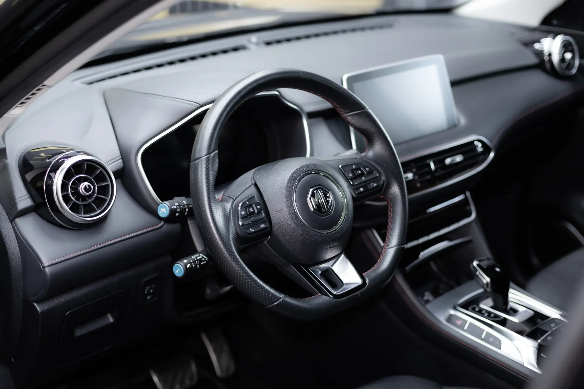 MG EHS 1.5 T-GDI Plug-in Hybrid Luxury 25