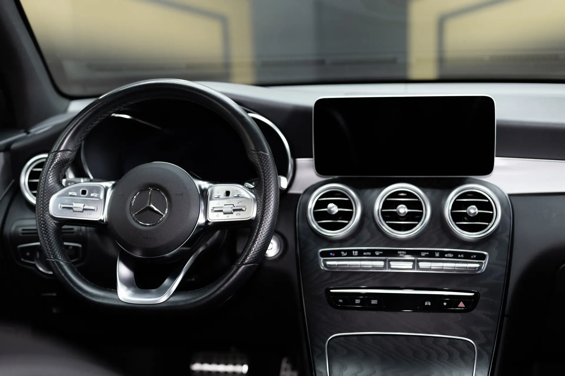 Mercedes-Benz GLC 300 de 4Matic 9G-TRONIC AMG Line 23
