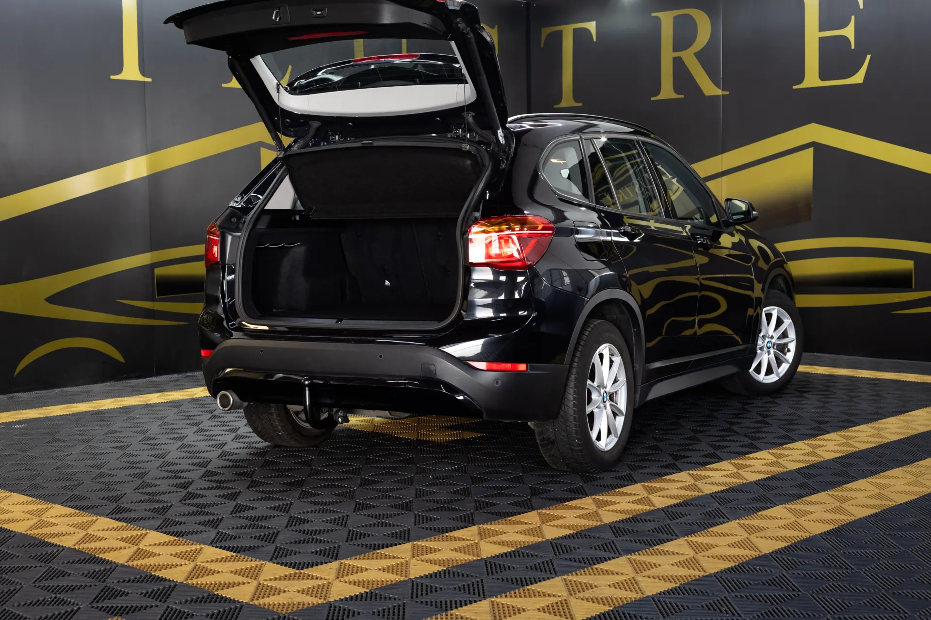 BMW X1 16 d sDrive Advantage Auto 7