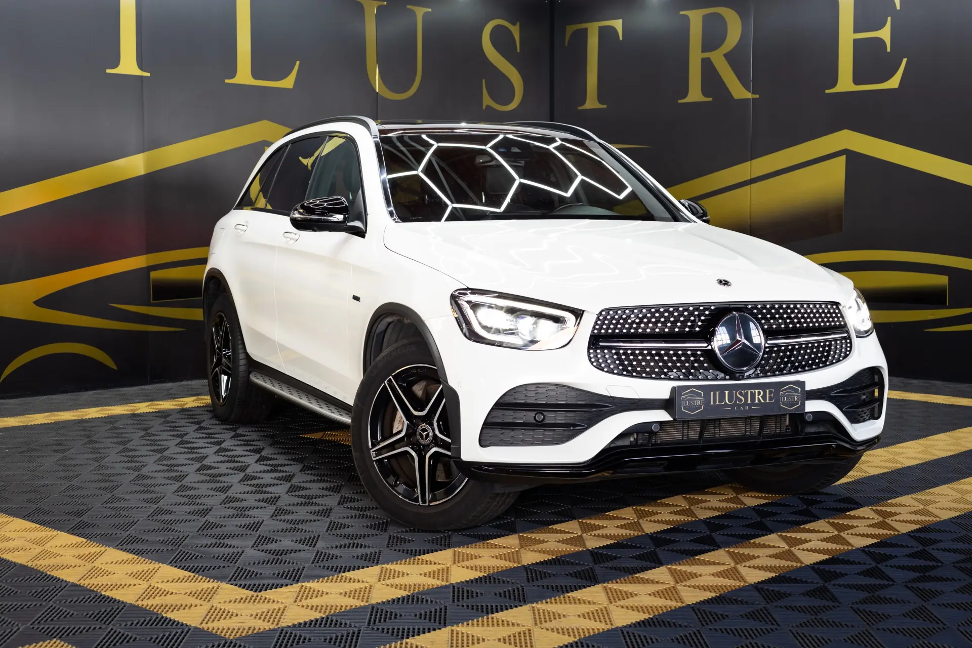 Mercedes-Benz GLC 300 e 4Matic 3