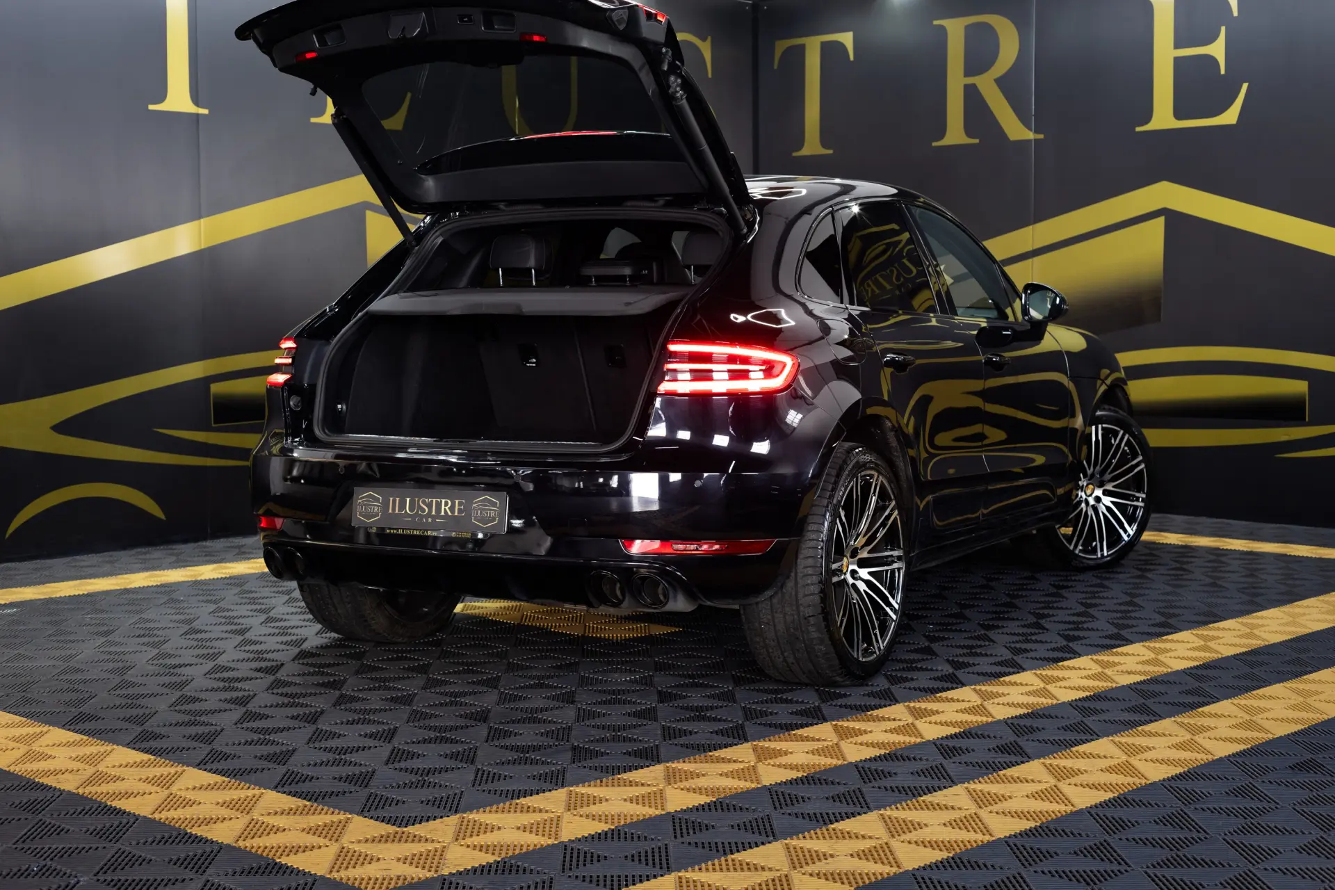 Porsche Macan S All Weather 7