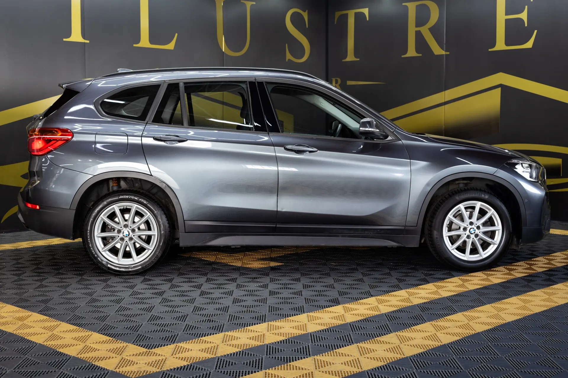 BMW X1 16 d sDrive Line Sport Auto 4