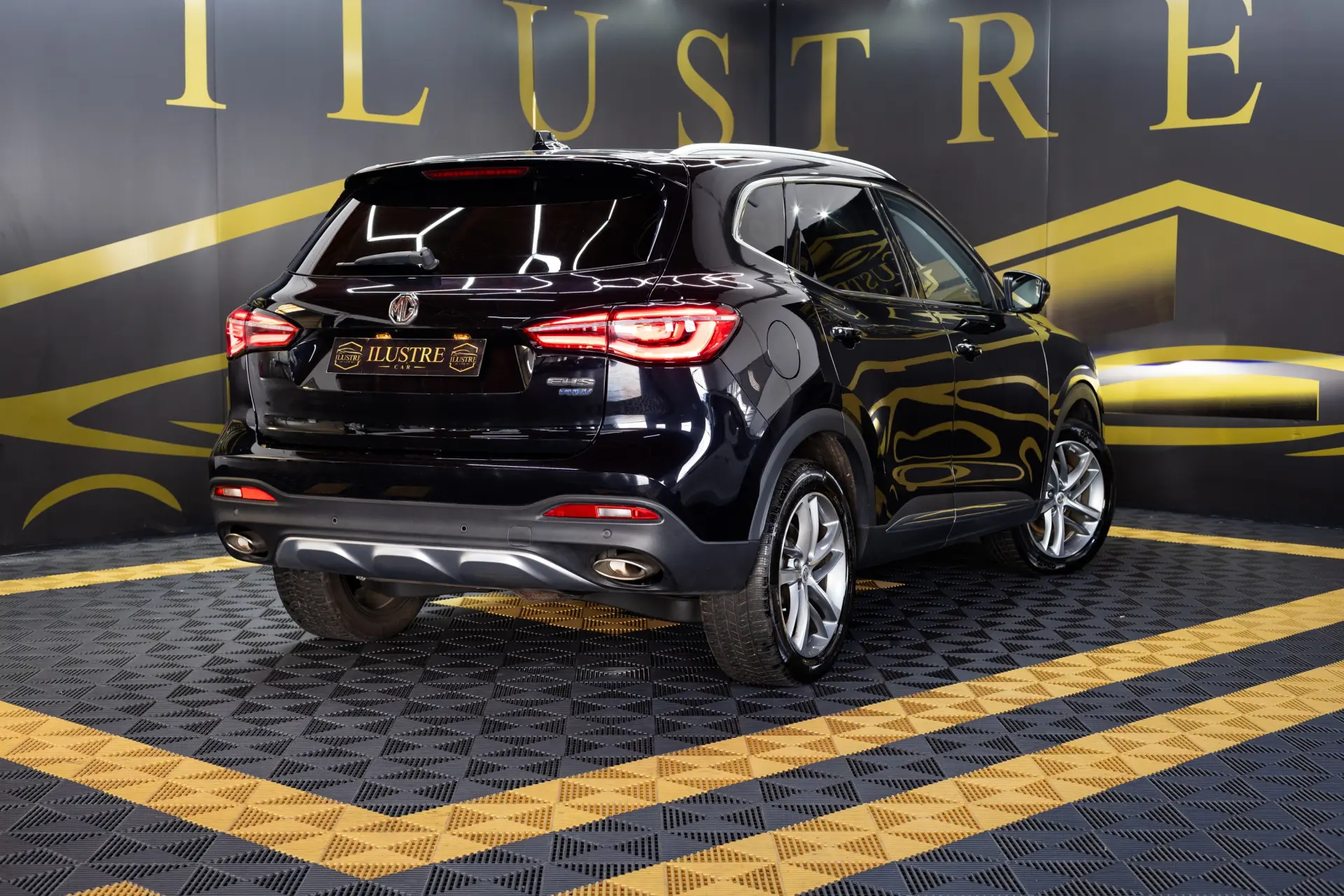 MG EHS 1.5 T-GDI Plug-in Hybrid Luxury 6