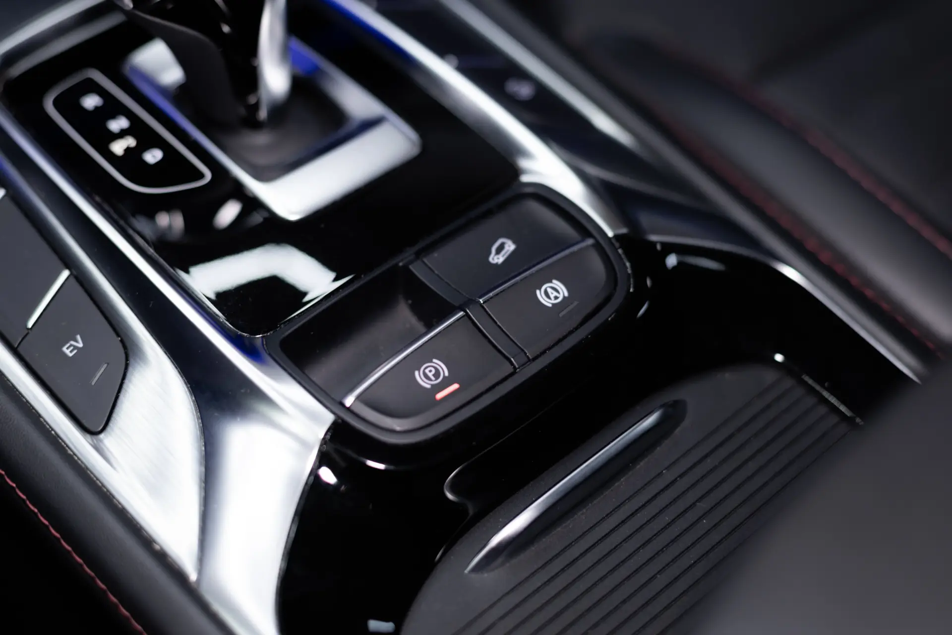 MG EHS 1.5 T-GDI Plug-in Hybrid Luxury 42