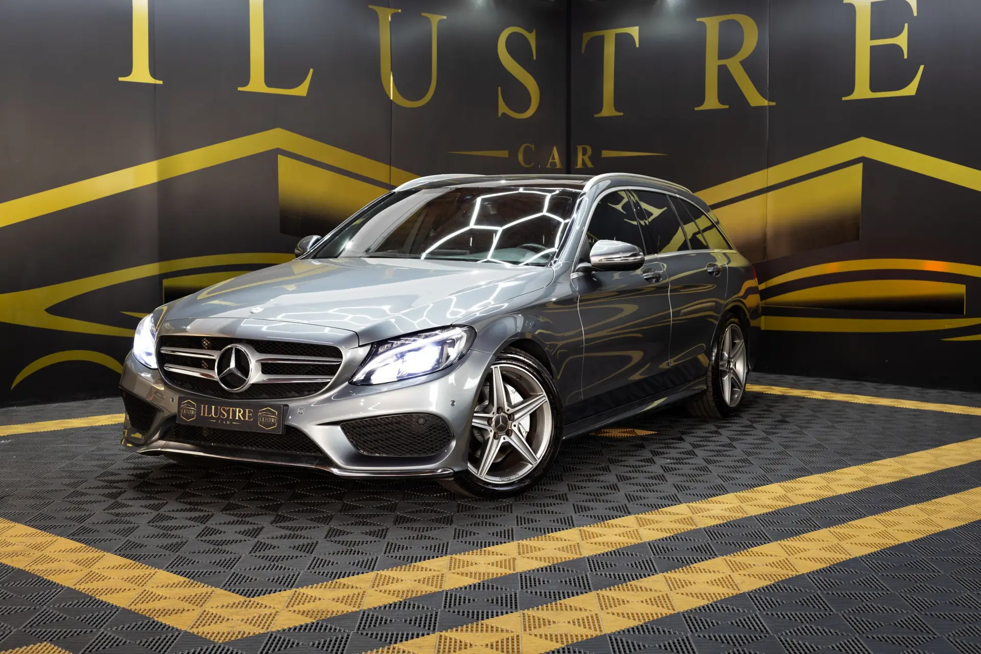 Mercedes-Benz C 220 (BlueTEC) d Station 7G-TRONIC AMG Line 1