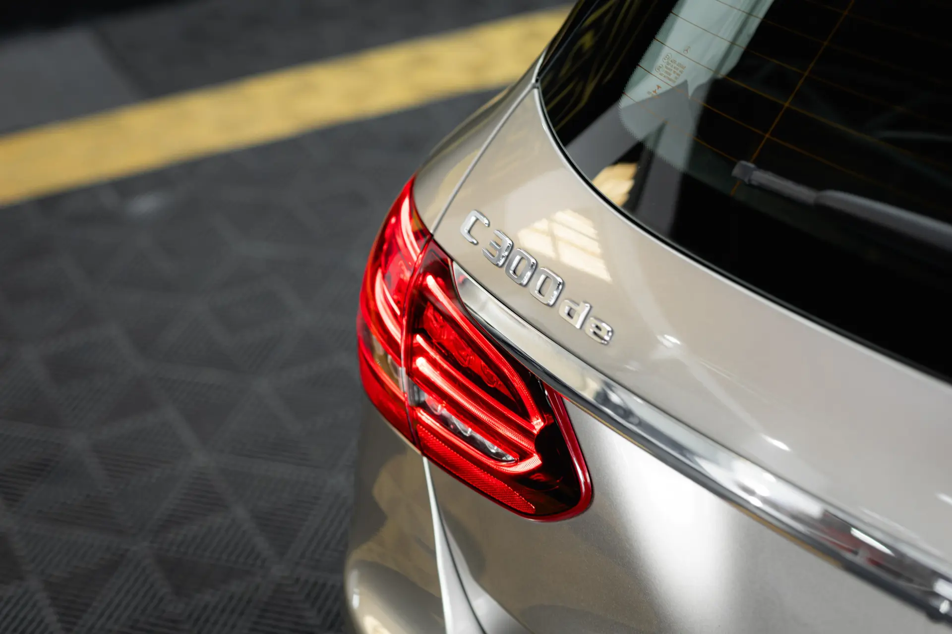 Mercedes-Benz C 300 de T 9G-TRONIC Avantgarde 13