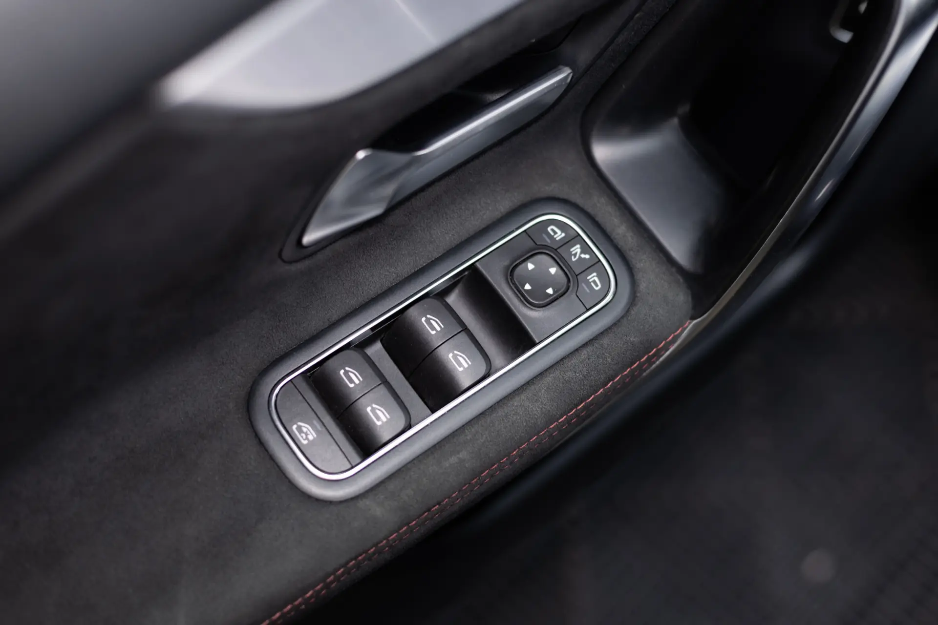 Mercedes-Benz A 250 e 8G-DCT AMG Line Advanced 35