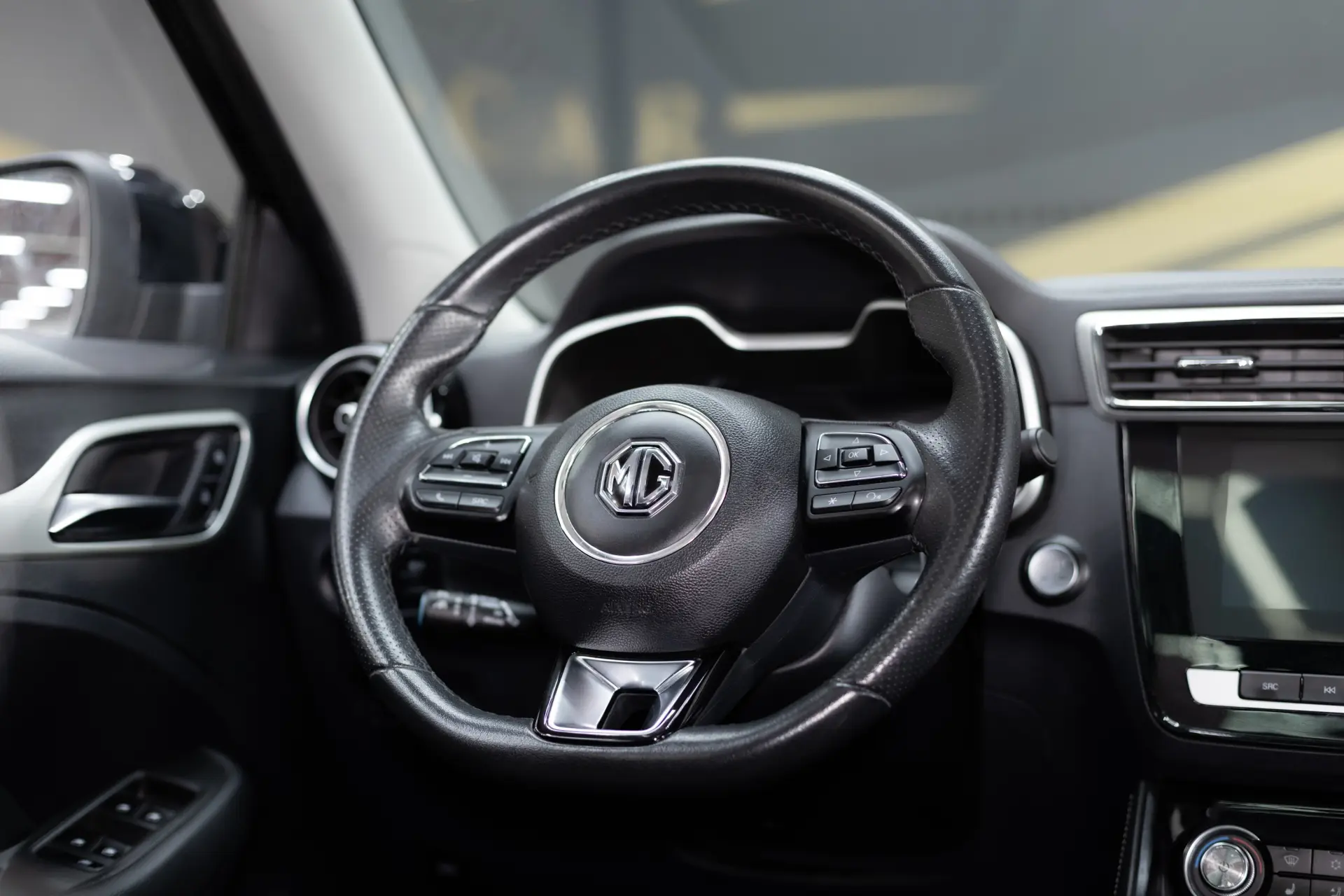 MG ZS EV 44.5 kWh Luxury 24